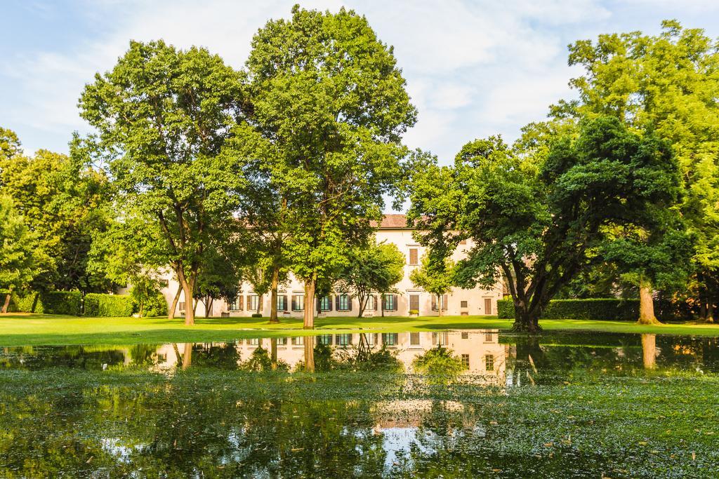 Palazzo Barbo Lägenhet Pumenengo Exteriör bild